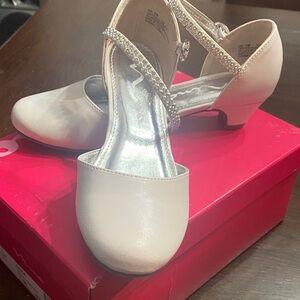 Elegant White girls Shoes